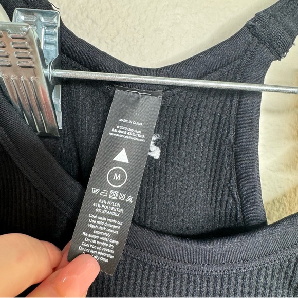 Vitality / Balance Athletica | Synergy crop top | Midnight Medium - Picture 2 of 4